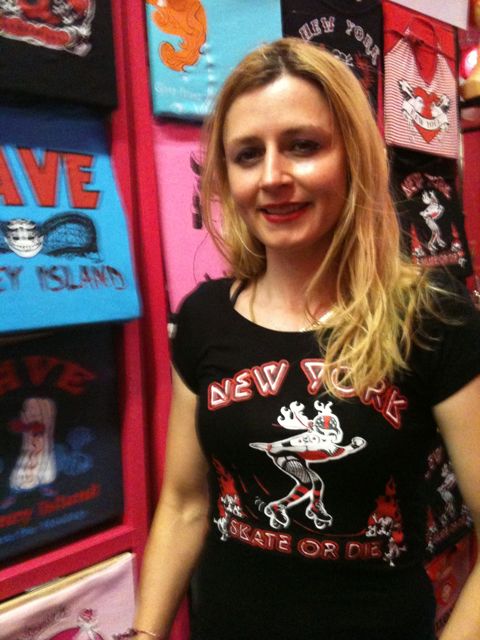Roller Derby Royalty Rockin’ Her Skate or Die Tee!!