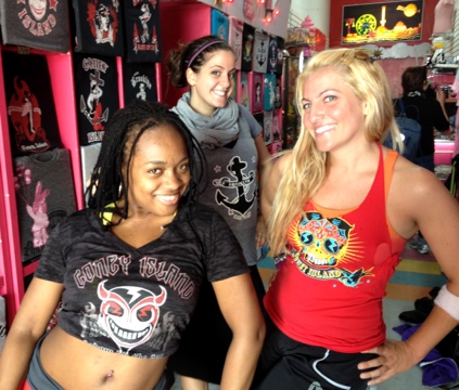 Zumba Hotties Represent Lola Star in Flash Mob!