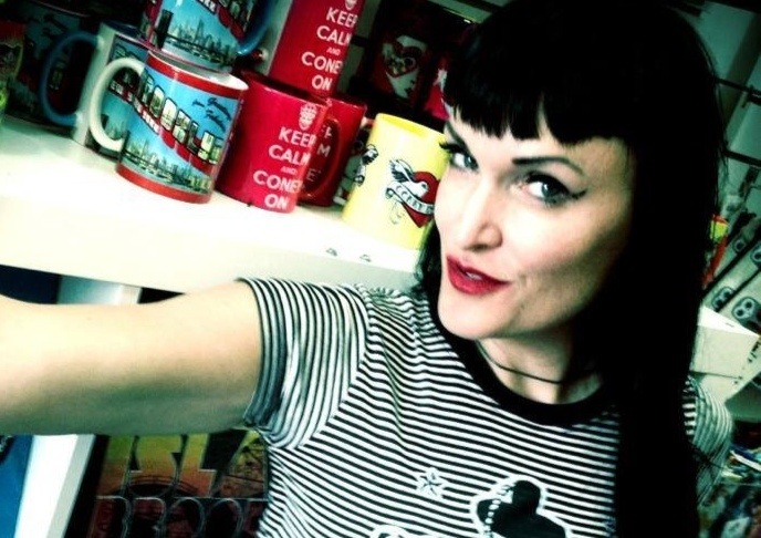 Fabulous Veronica Varlow Loves Lola Star