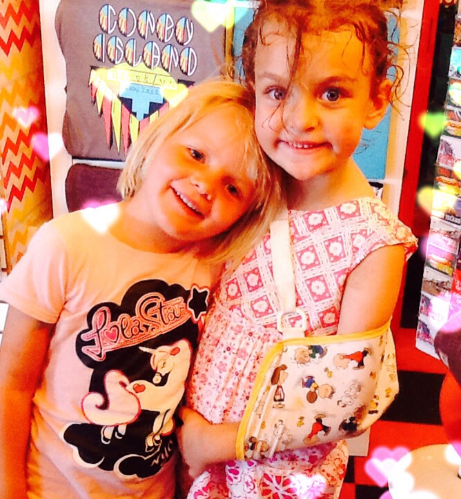 Little Ladies Love Lola