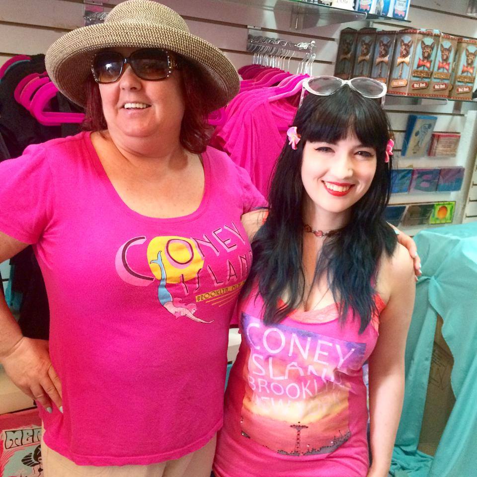 Mommy and Daugther Rock the Boardwalk