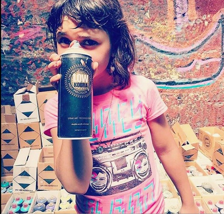 Lola the Illustrator!