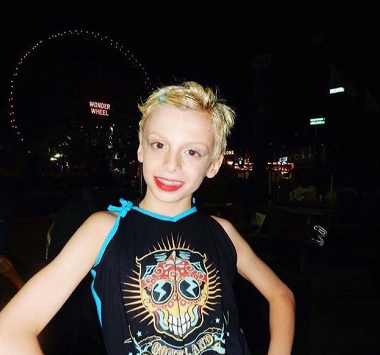 Desmond The Drag Kid Rockin’ Lola Star!