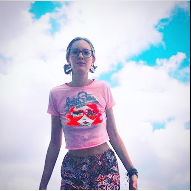 Sales Hostess Extrdoranaire!